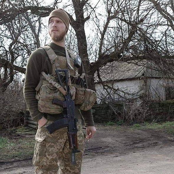 Американець Крейг Ленг. 4-й рік захищає Украї - Валентин Щокін